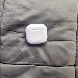 Apple White Earbud Headphones